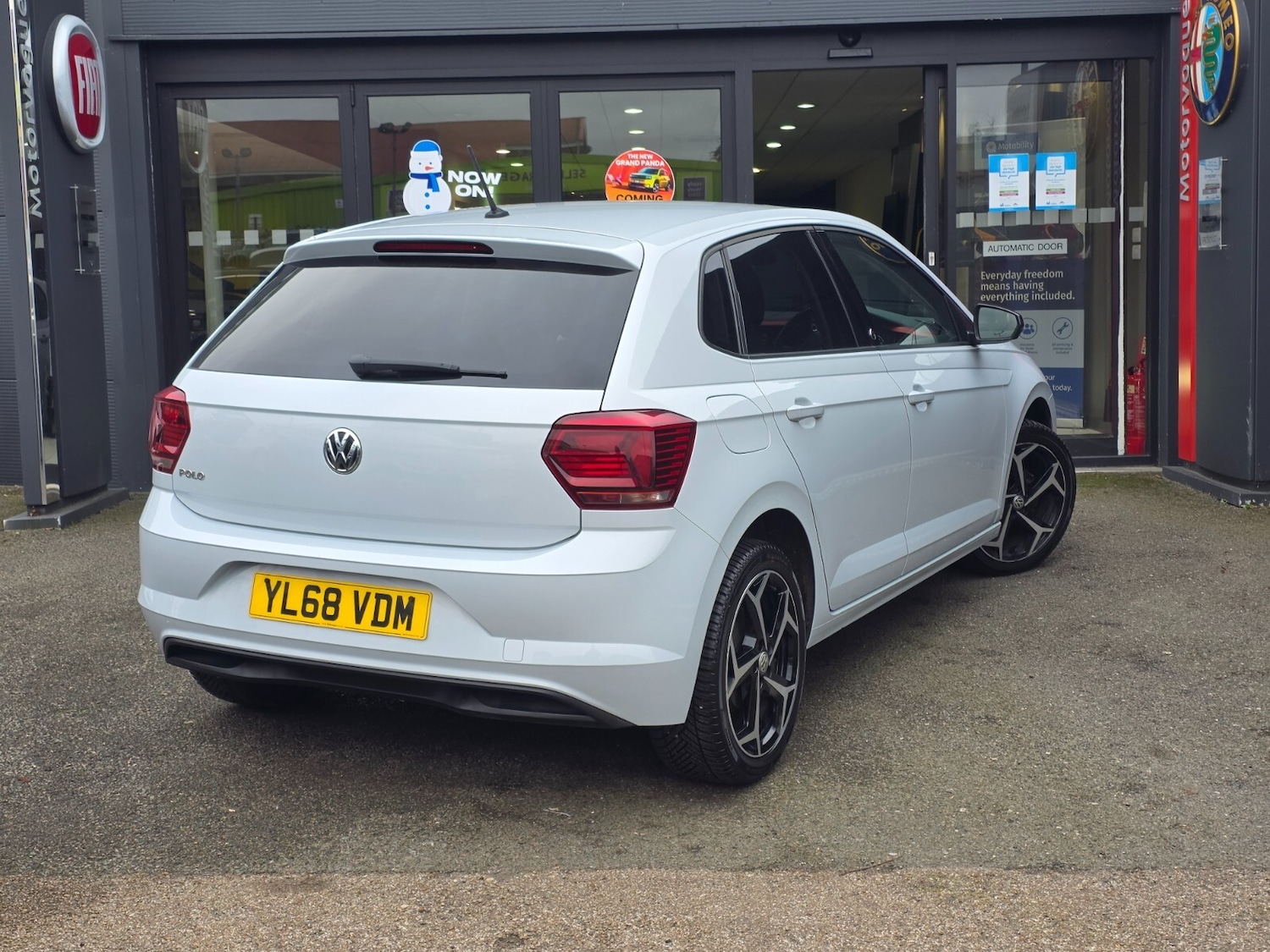 Used Volkswagen Polo 2018 for sale - 77218730: Photo 8
