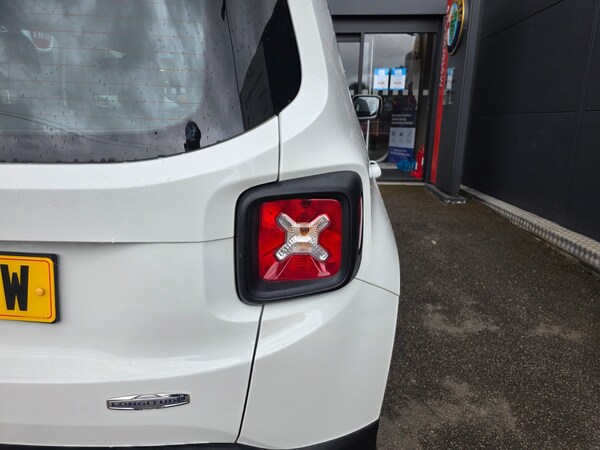 Used Jeep Renegade 2018 for sale - 76124814: Photo 14