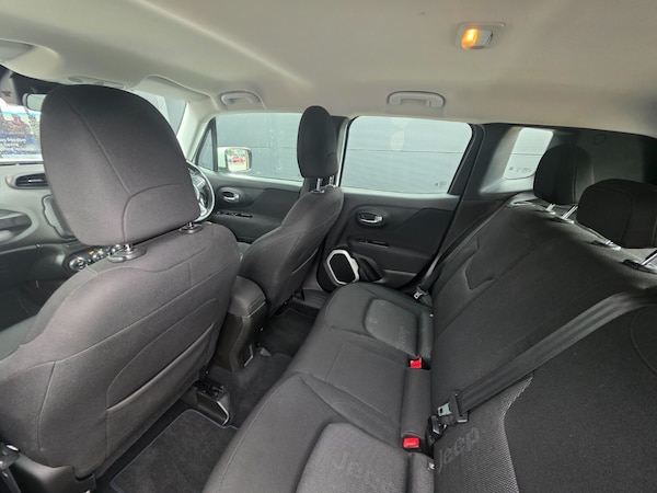 Used Jeep Renegade 2018 for sale - 76124814: Photo 24