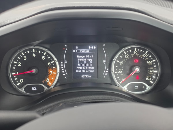 Used Jeep Renegade 2018 for sale - 76124814: Photo 32