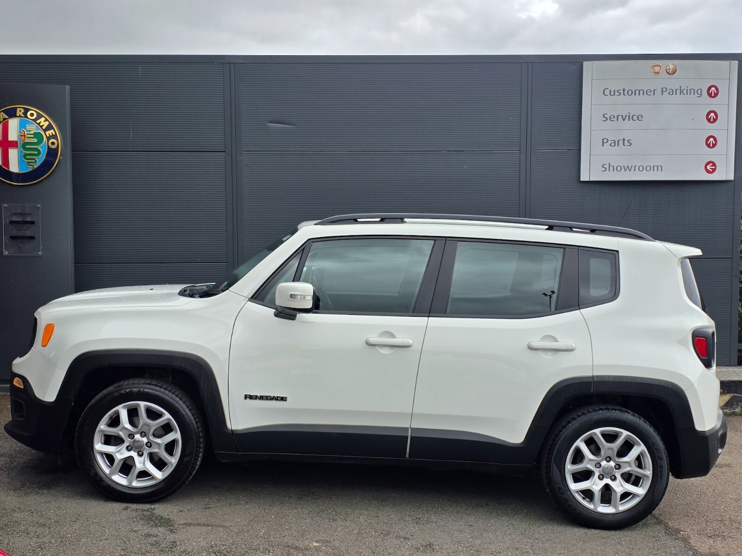 Used Jeep Renegade 2018 for sale - 76124814: Photo 8