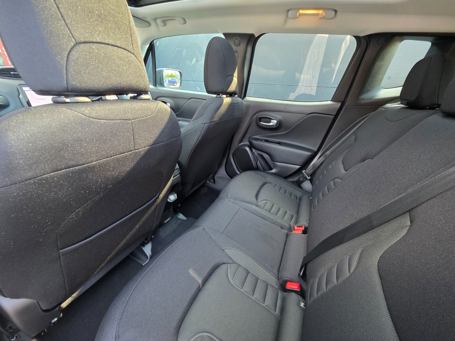 Used Jeep Renegade 2025 for sale - 76977725: Photo 23