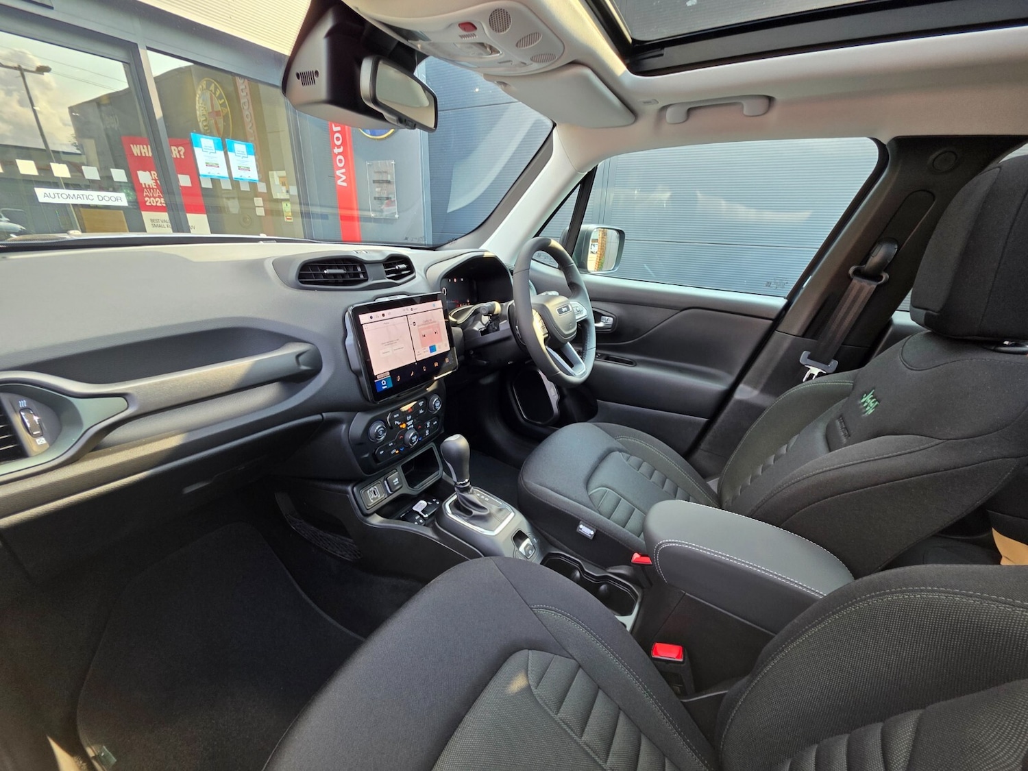 Used Jeep Renegade 2025 for sale - 76977725: Photo 28