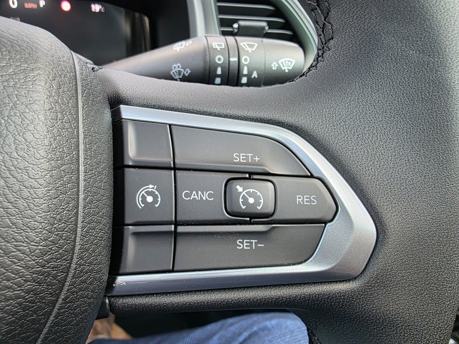 Used Jeep Renegade 2025 for sale - 76977725: Photo 35