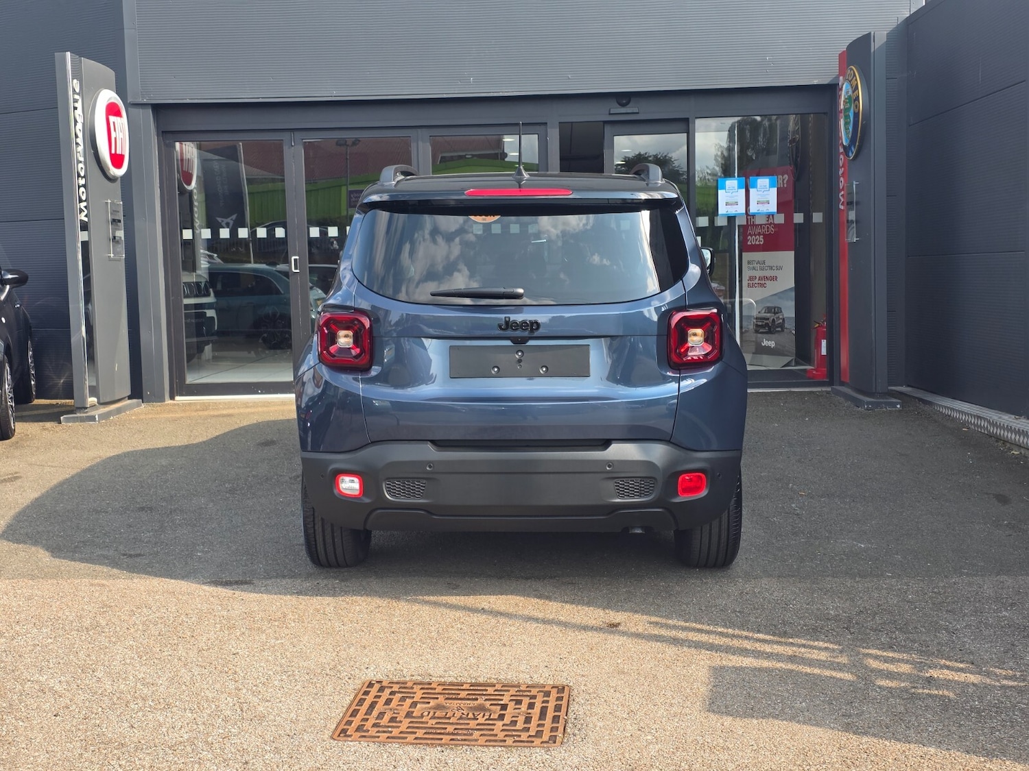 Used Jeep Renegade 2025 for sale - 76977725: Photo 6