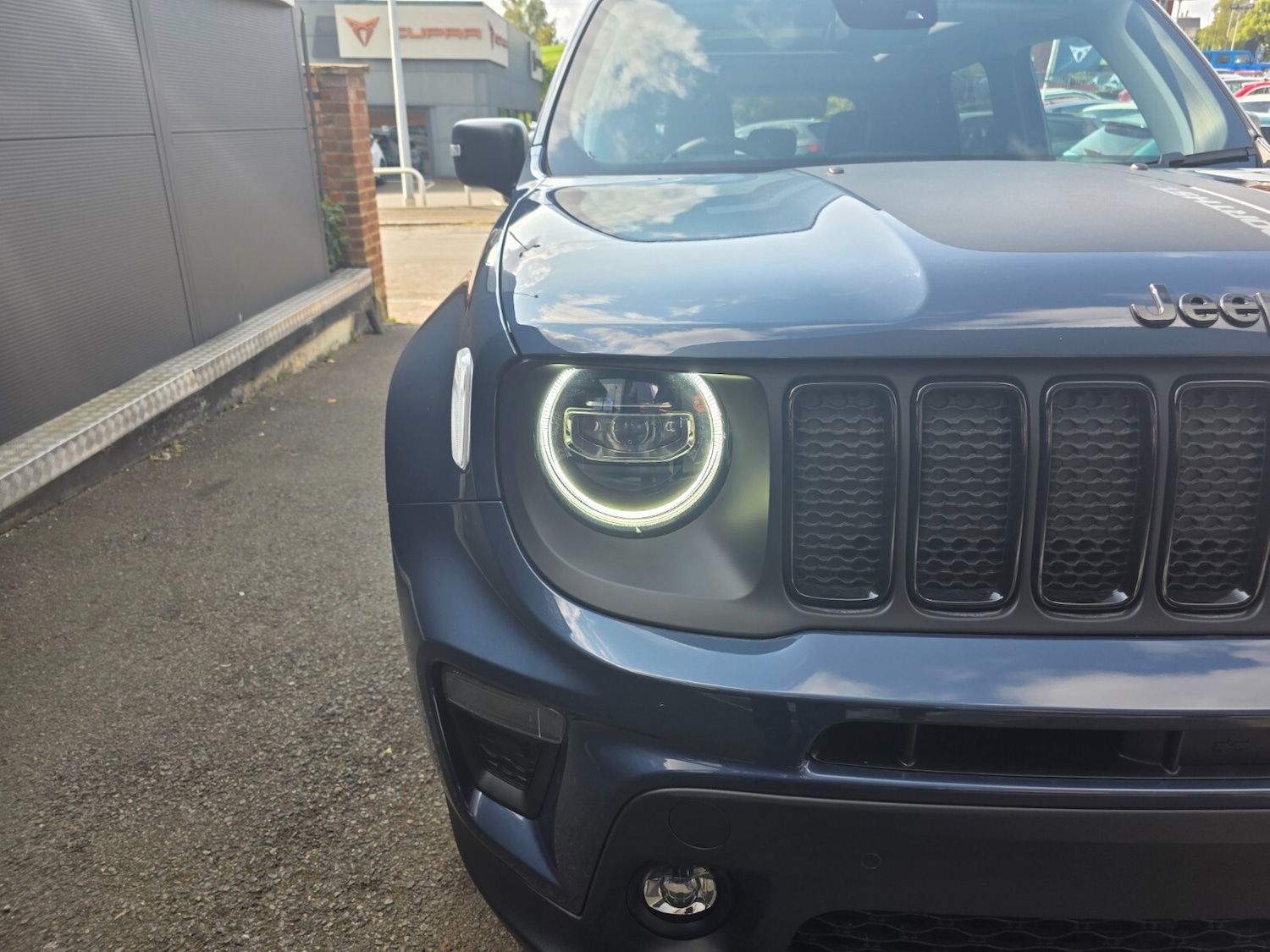 Used Jeep Renegade 2025 for sale - 76977725: Photo 8