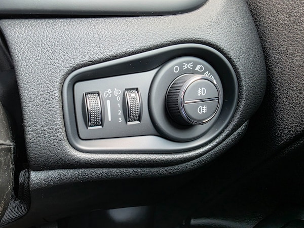 Used Jeep Renegade for sale - 75355208: Photo 34