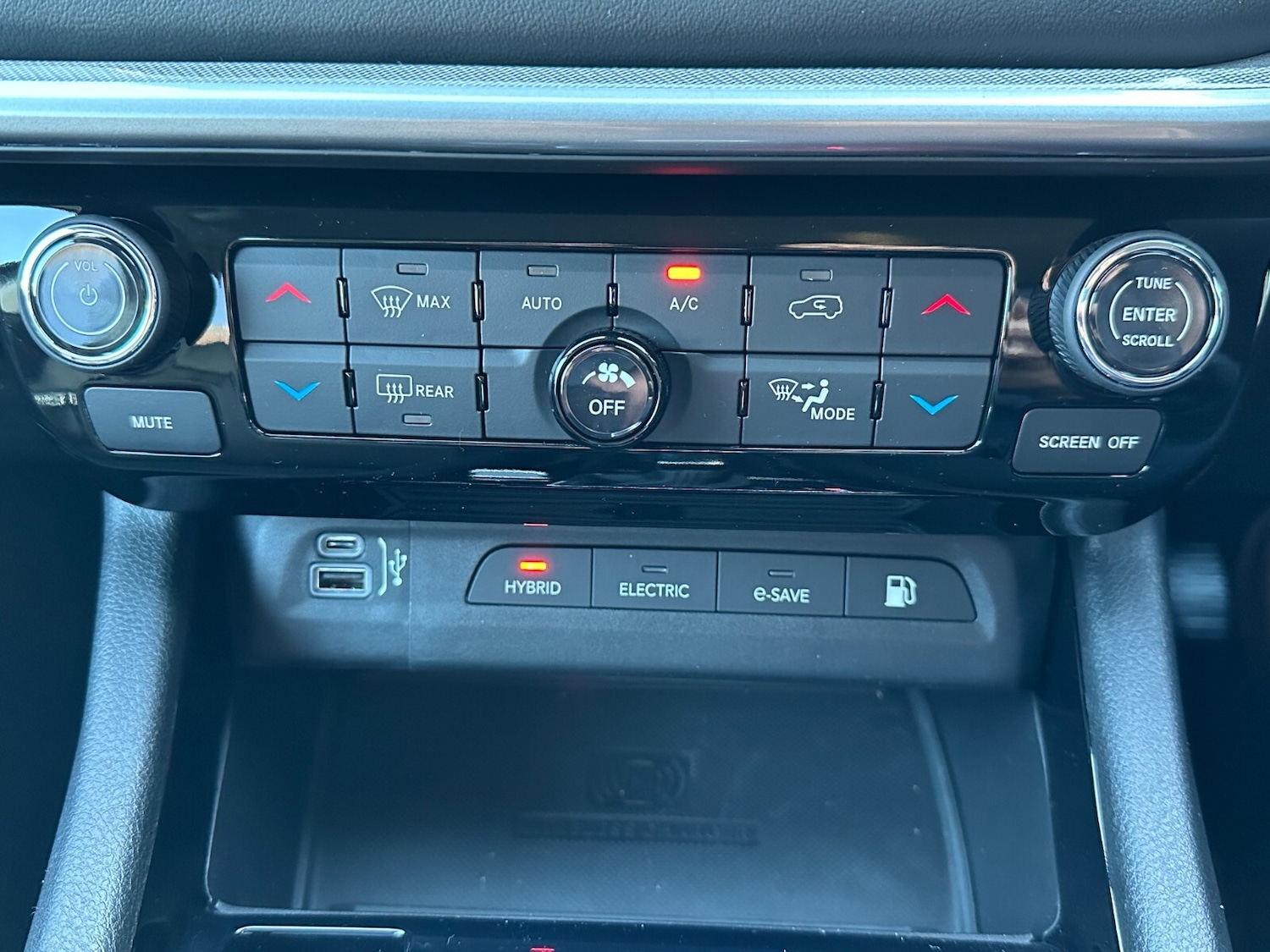 Used Jeep Compass 2023 for sale - 76868702: Photo 31