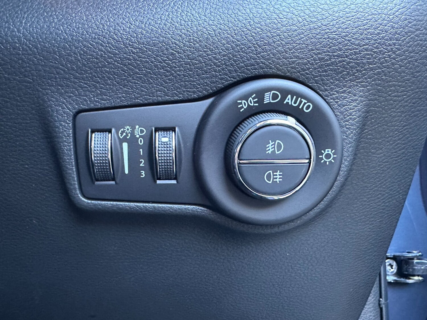 Used Jeep Compass 2023 for sale - 76868702: Photo 38