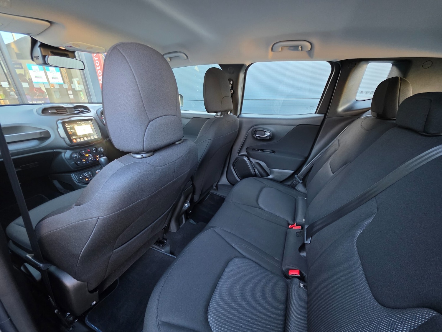 Used Jeep Renegade 2021 for sale - 76868875: Photo 23