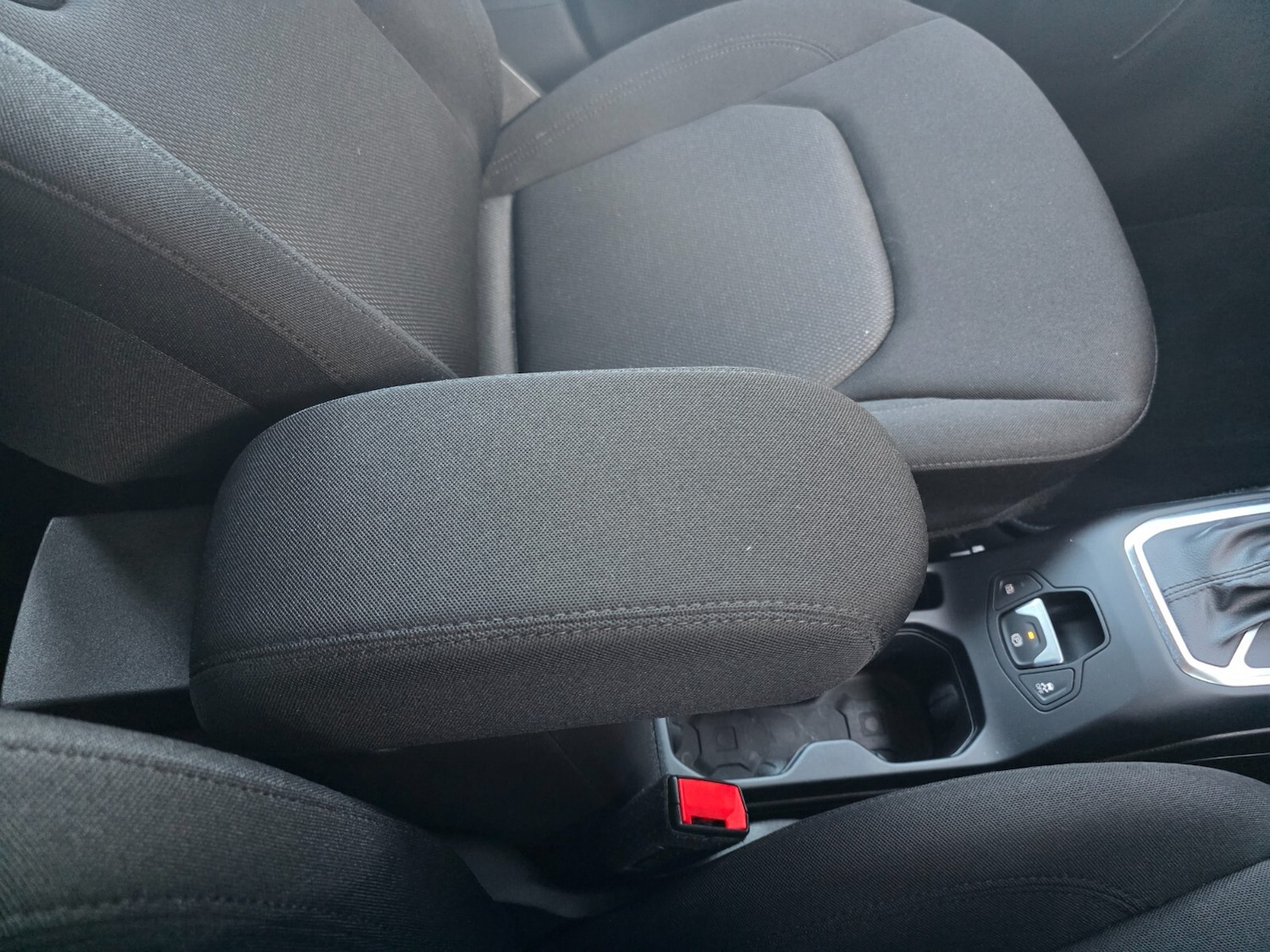 Used Jeep Renegade 2021 for sale - 76868875: Photo 60