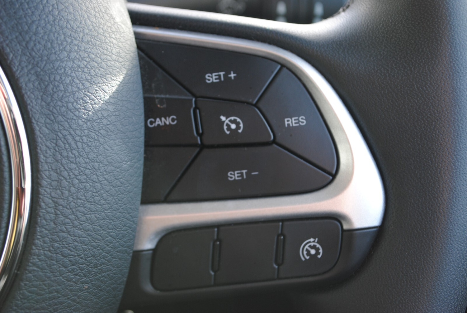 Used Jeep Renegade 2021 for sale - 76868762: Photo 45