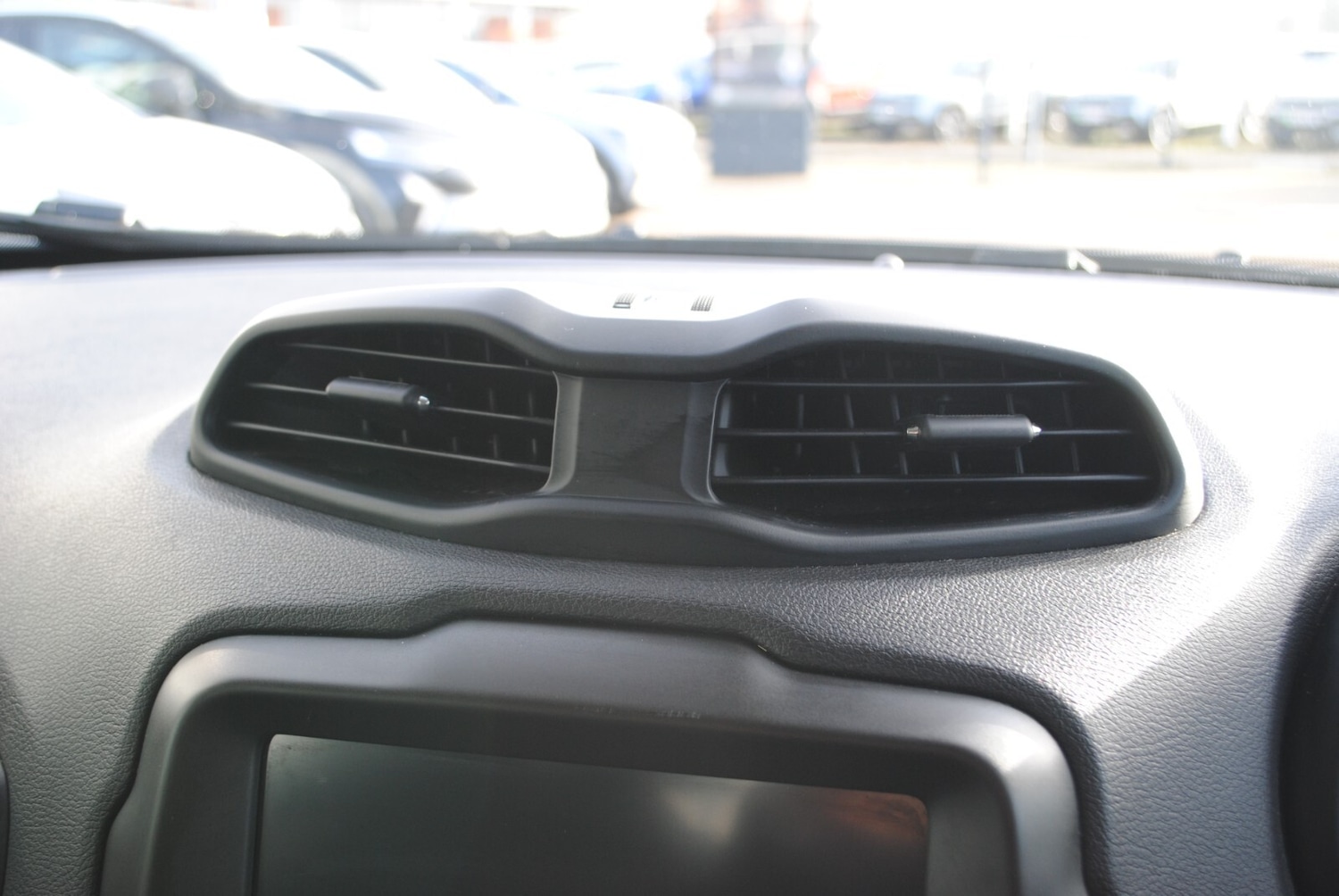 Used Jeep Renegade 2021 for sale - 76868762: Photo 47