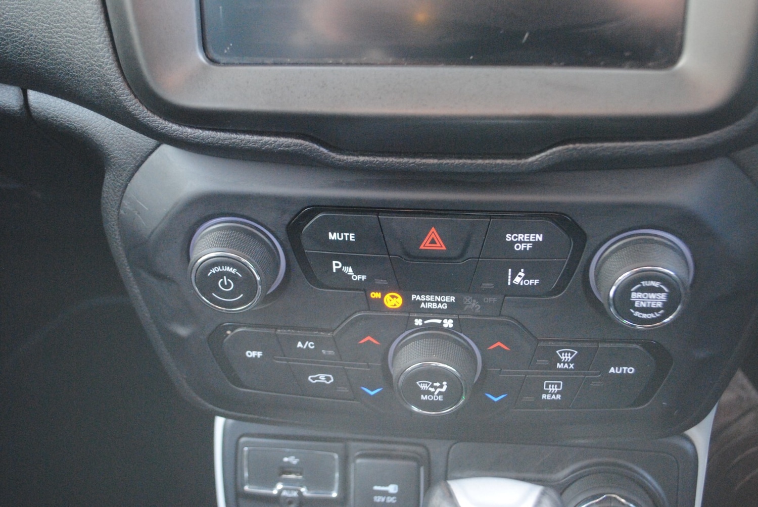 Used Jeep Renegade 2021 for sale - 76868762: Photo 48