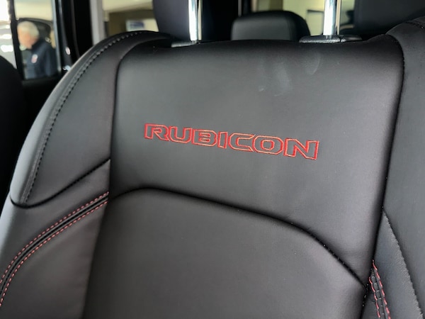 Used Jeep Wrangler 2024 for sale - 75354868: Photo 39