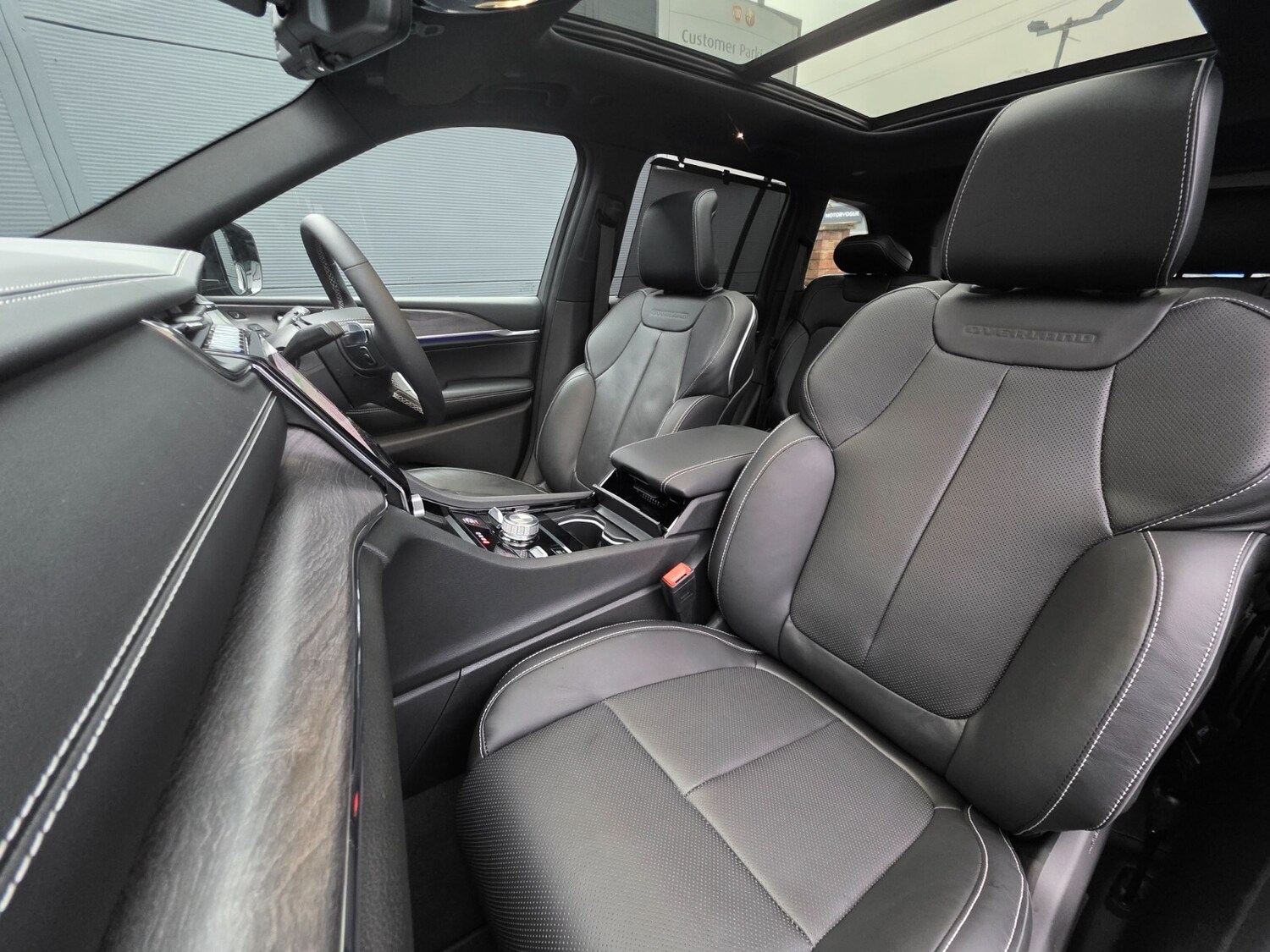 Used Jeep Grand Cherokee 2025 for sale - 76966564: Photo 27