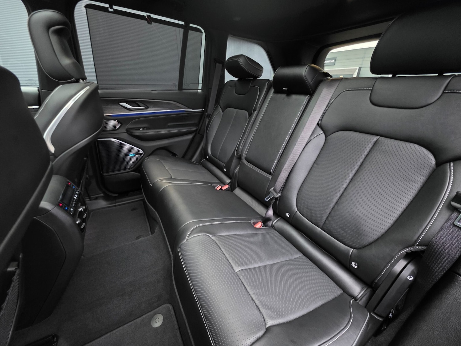 Used Jeep Grand Cherokee 2025 for sale - 76966564: Photo 29