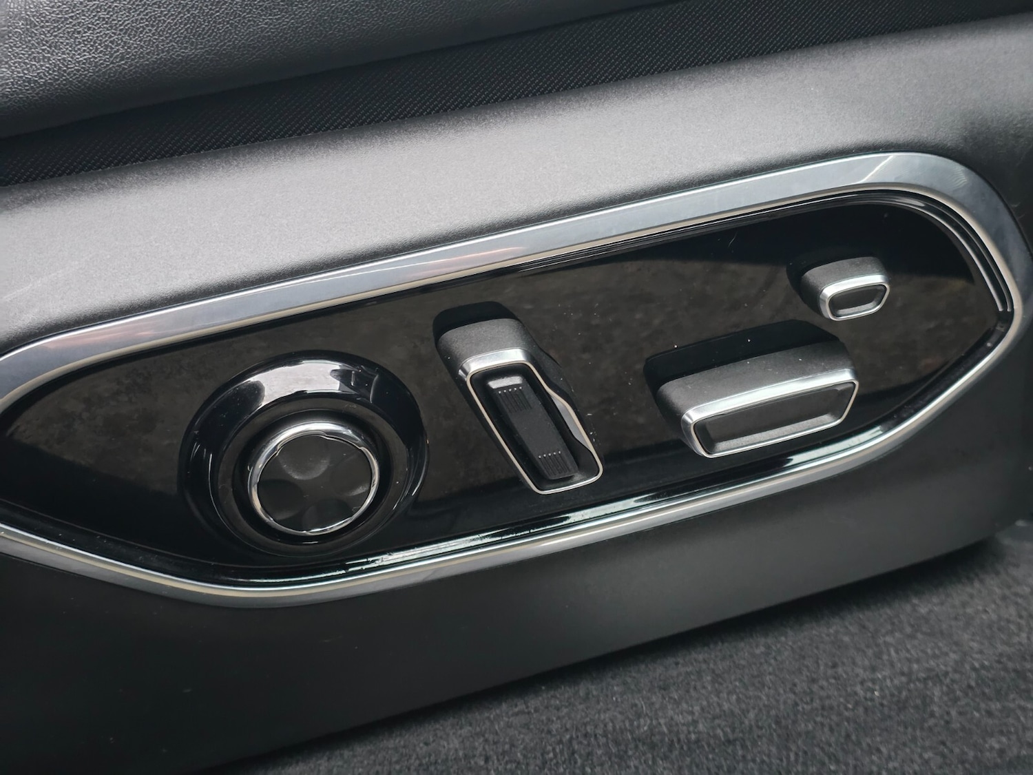 Used Jeep Grand Cherokee 2025 for sale - 76966564: Photo 40