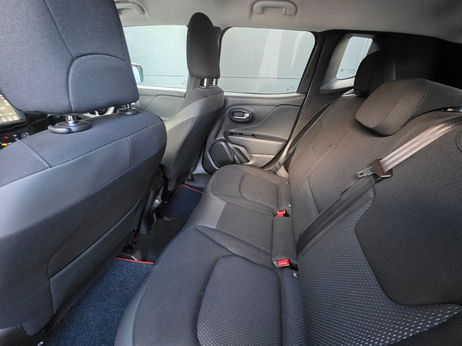 Used Jeep Renegade 2022 for sale - 77927361: Photo 28