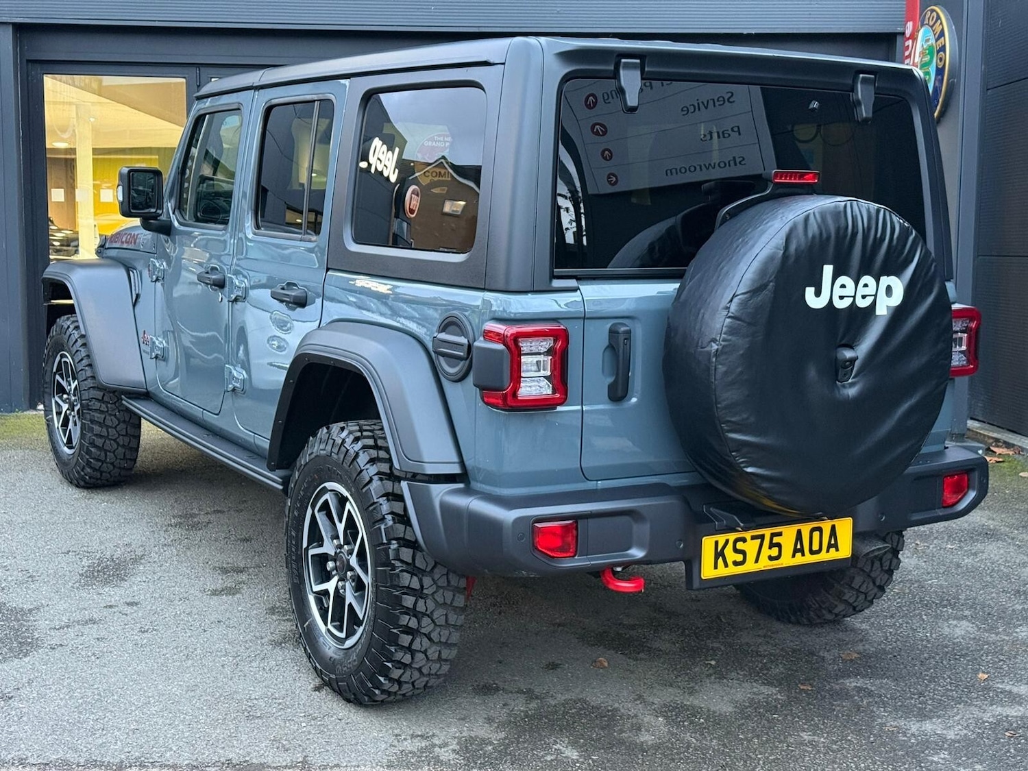 Used Jeep Wrangler 2025 for sale - 76901515: Photo 4