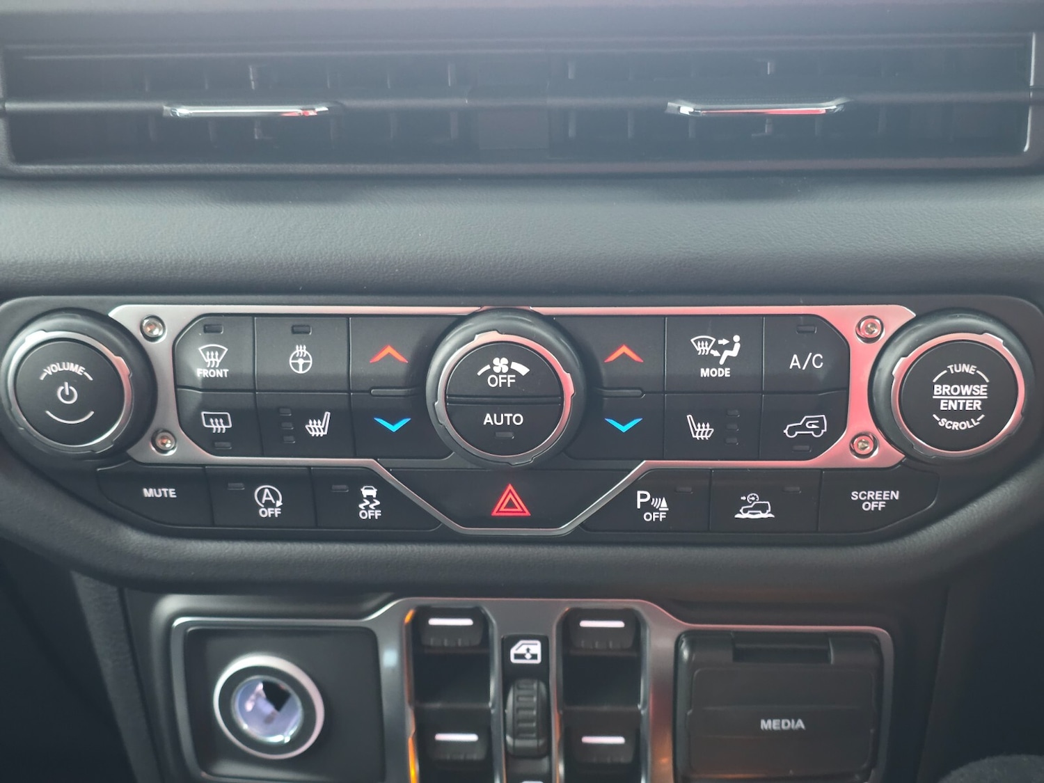 Used Jeep Wrangler 2025 for sale - 76901515: Photo 50