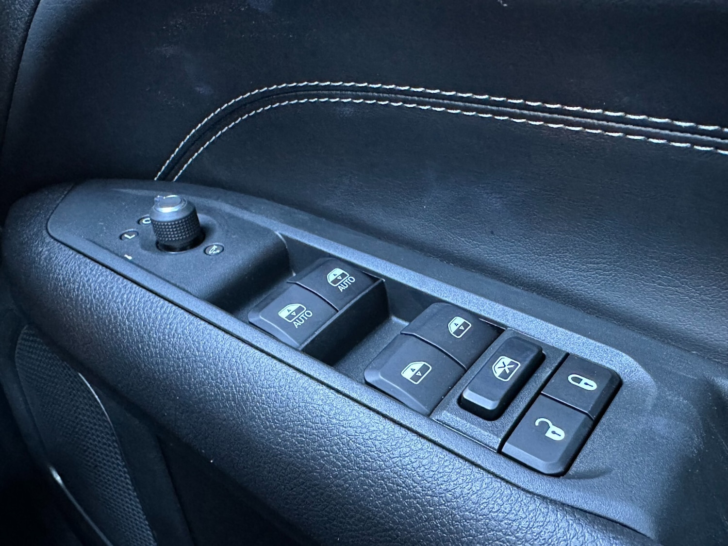 Used Jeep Compass 2023 for sale - 76487475: Photo 38