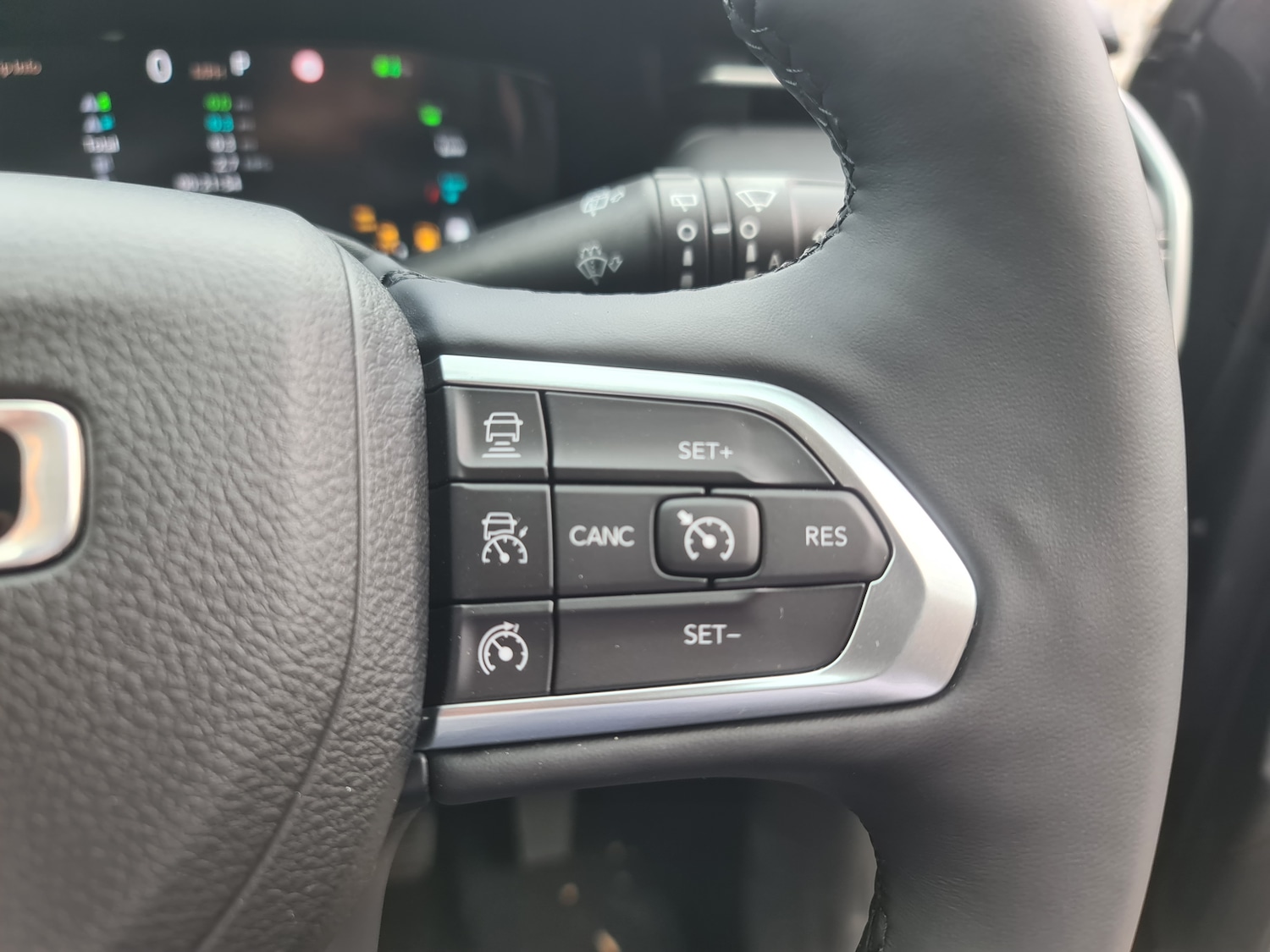 Used Jeep Compass 2023 for sale - 76868914: Photo 31