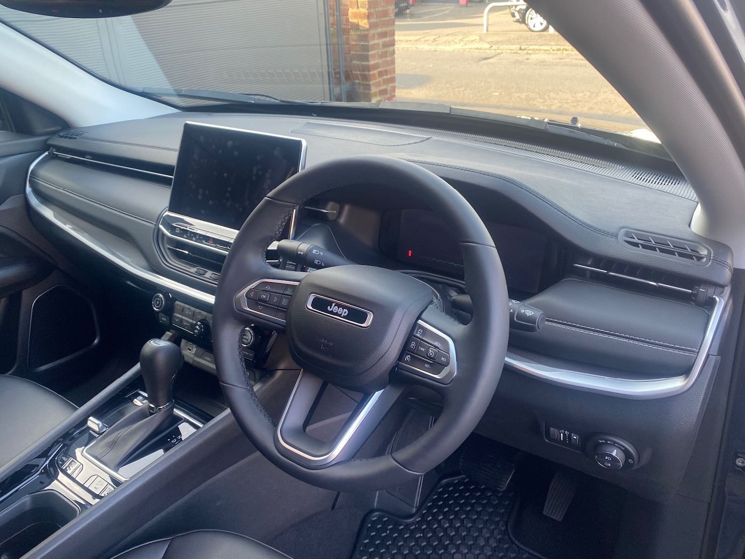 Used Jeep Compass 2023 for sale - 76868981: Photo 12