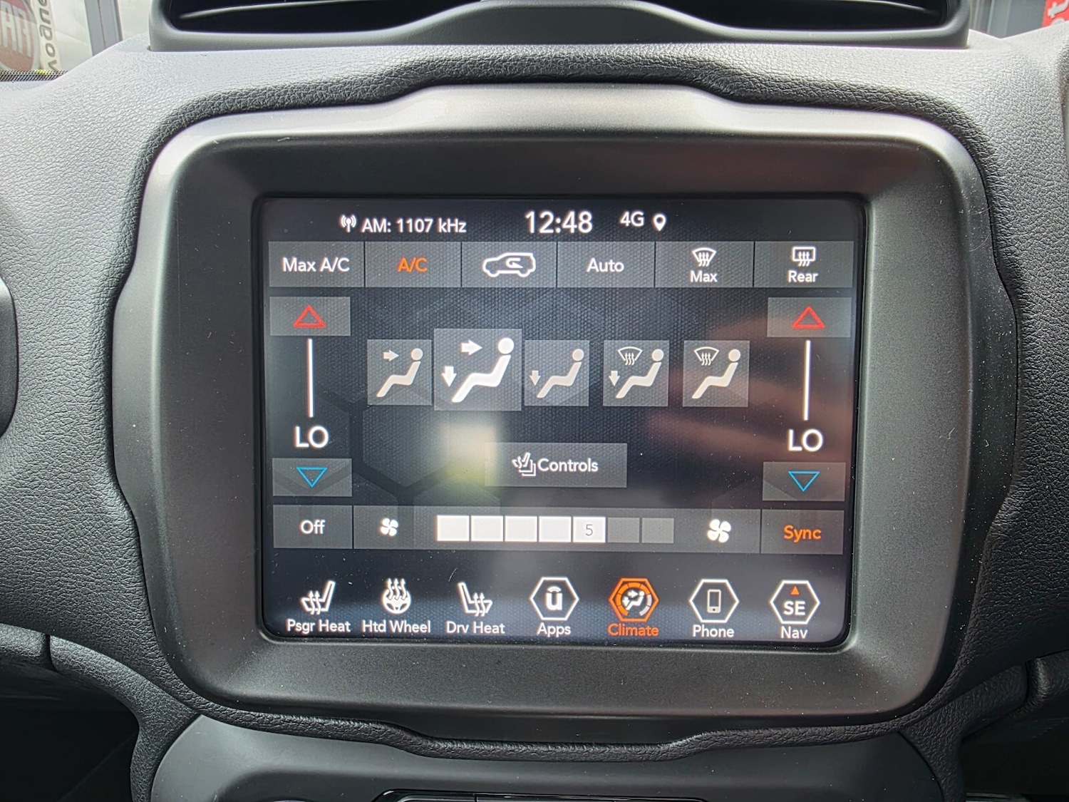 Used Jeep Renegade 2021 for sale - 76487331: Photo 39