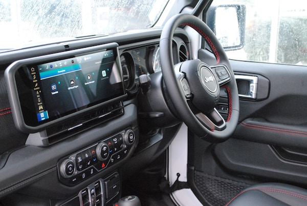 Used Jeep Wrangler 2024 for sale - 75354779: Photo 42