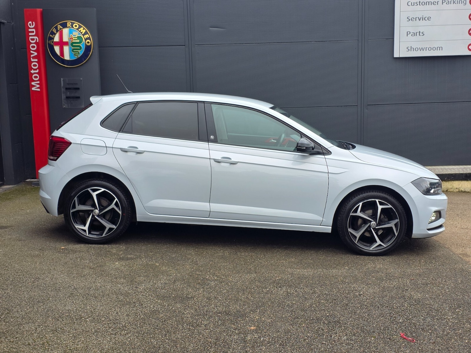 Used Volkswagen Polo 2018 for sale - 77055599: Photo 9