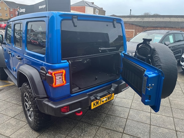 Used Jeep Wrangler 2024 for sale - 75354677: Photo 10