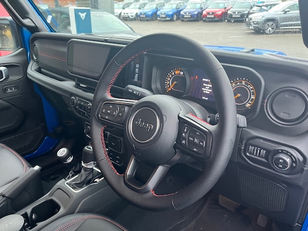 Used Jeep Wrangler 2024 for sale - 75354677: Photo 11