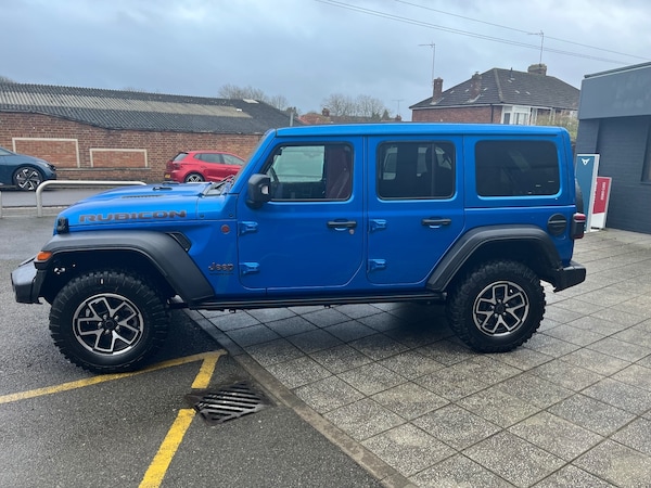 Used Jeep Wrangler 2024 for sale - 75354677: Photo 4