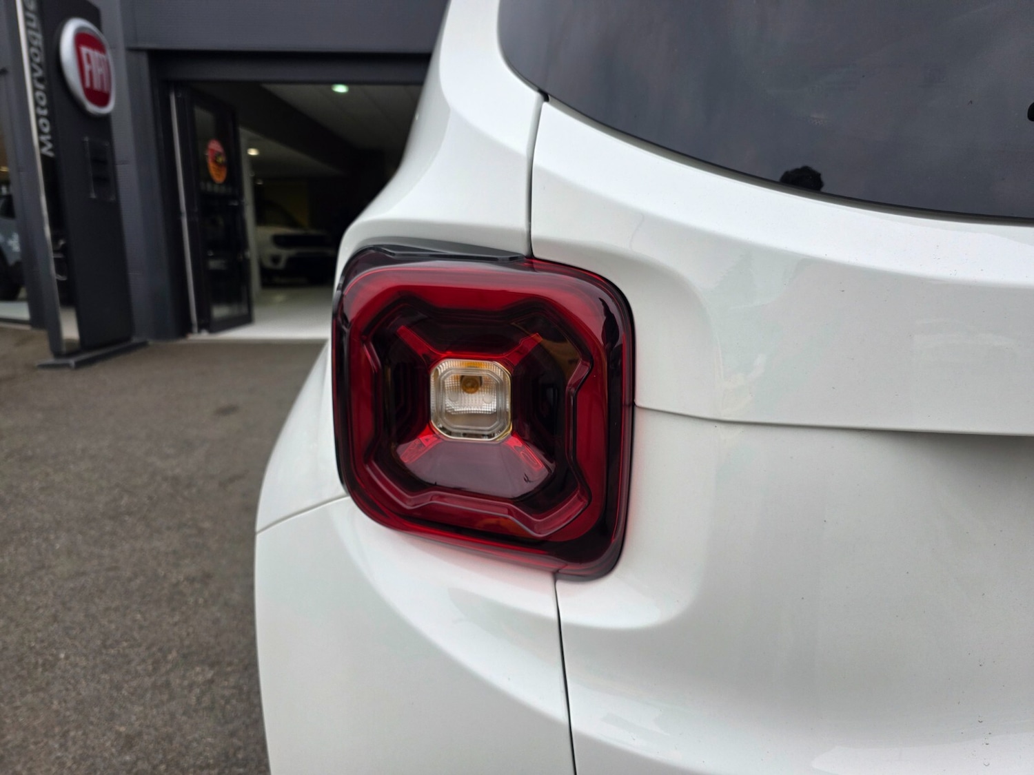 Used Jeep Renegade 2025 for sale - 76869054: Photo 12