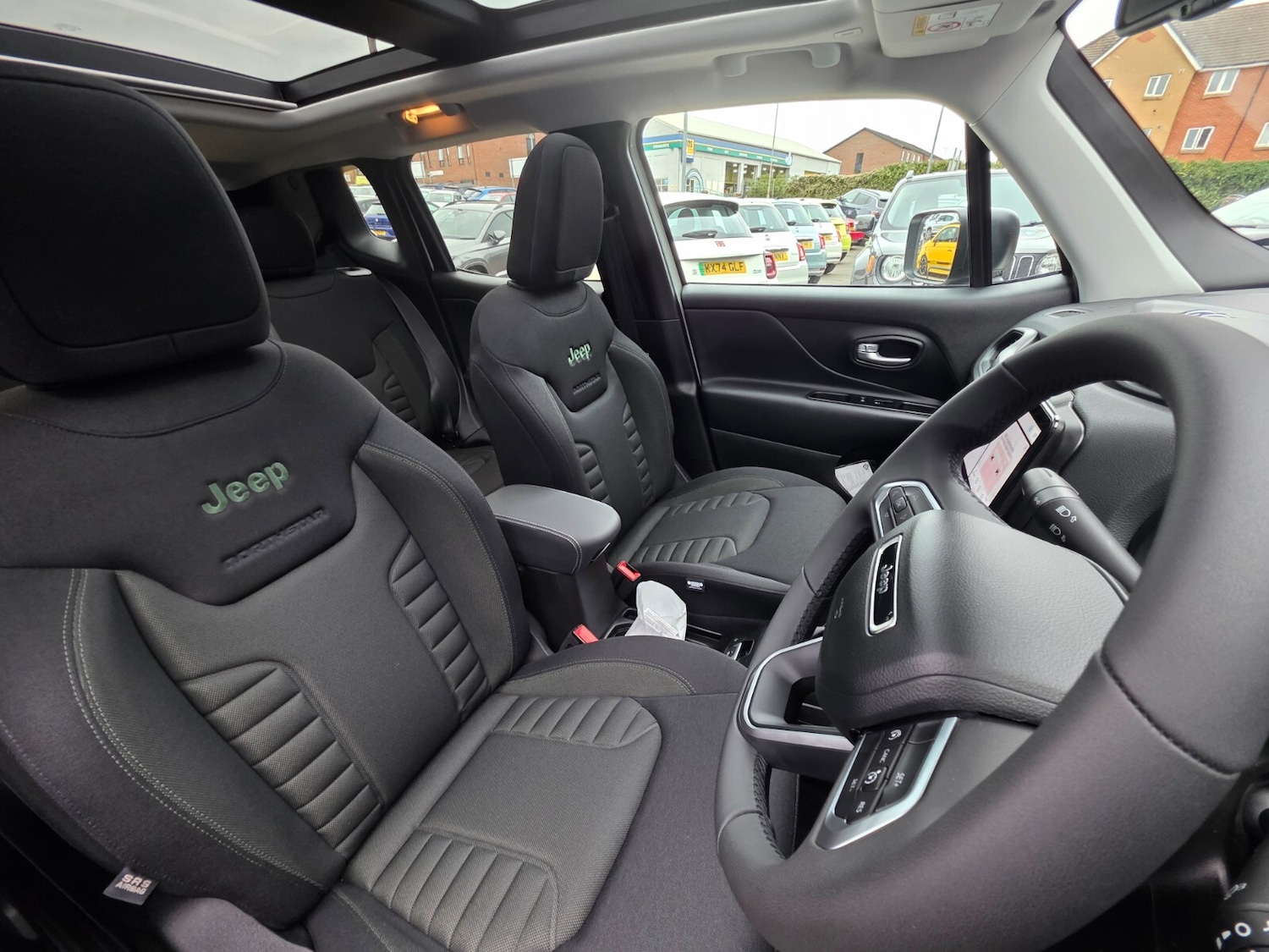 Used Jeep Renegade 2025 for sale - 76869054: Photo 24