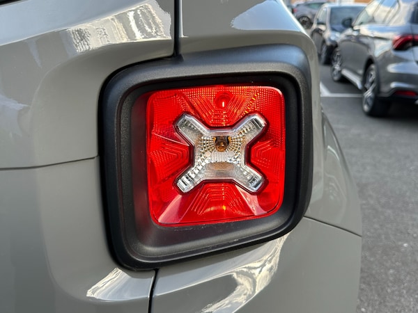 Used Jeep Renegade 2021 for sale - 75354700: Photo 26