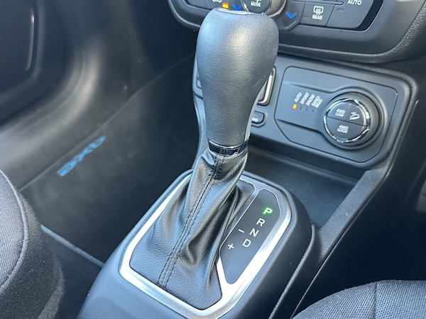Used Jeep Renegade 2021 for sale - 75354700: Photo 34