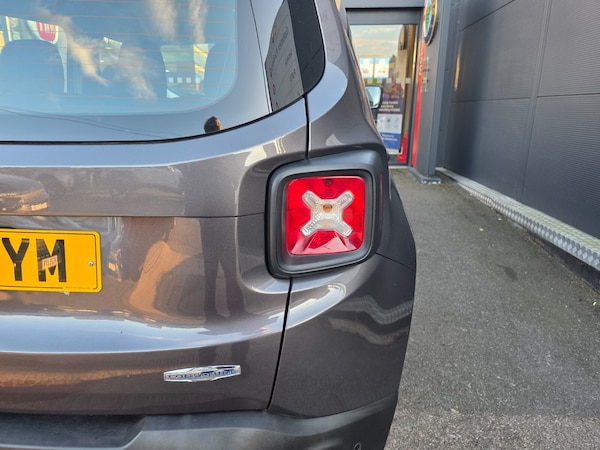 Used Jeep Renegade 2017 for sale - 76116818: Photo 11