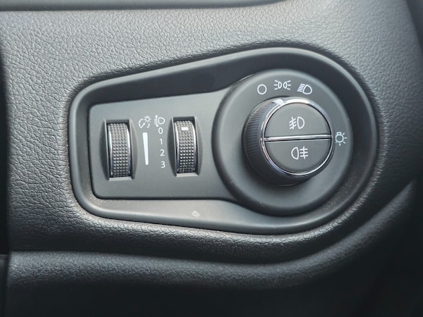 Used Jeep Renegade 2017 for sale - 76116818: Photo 36