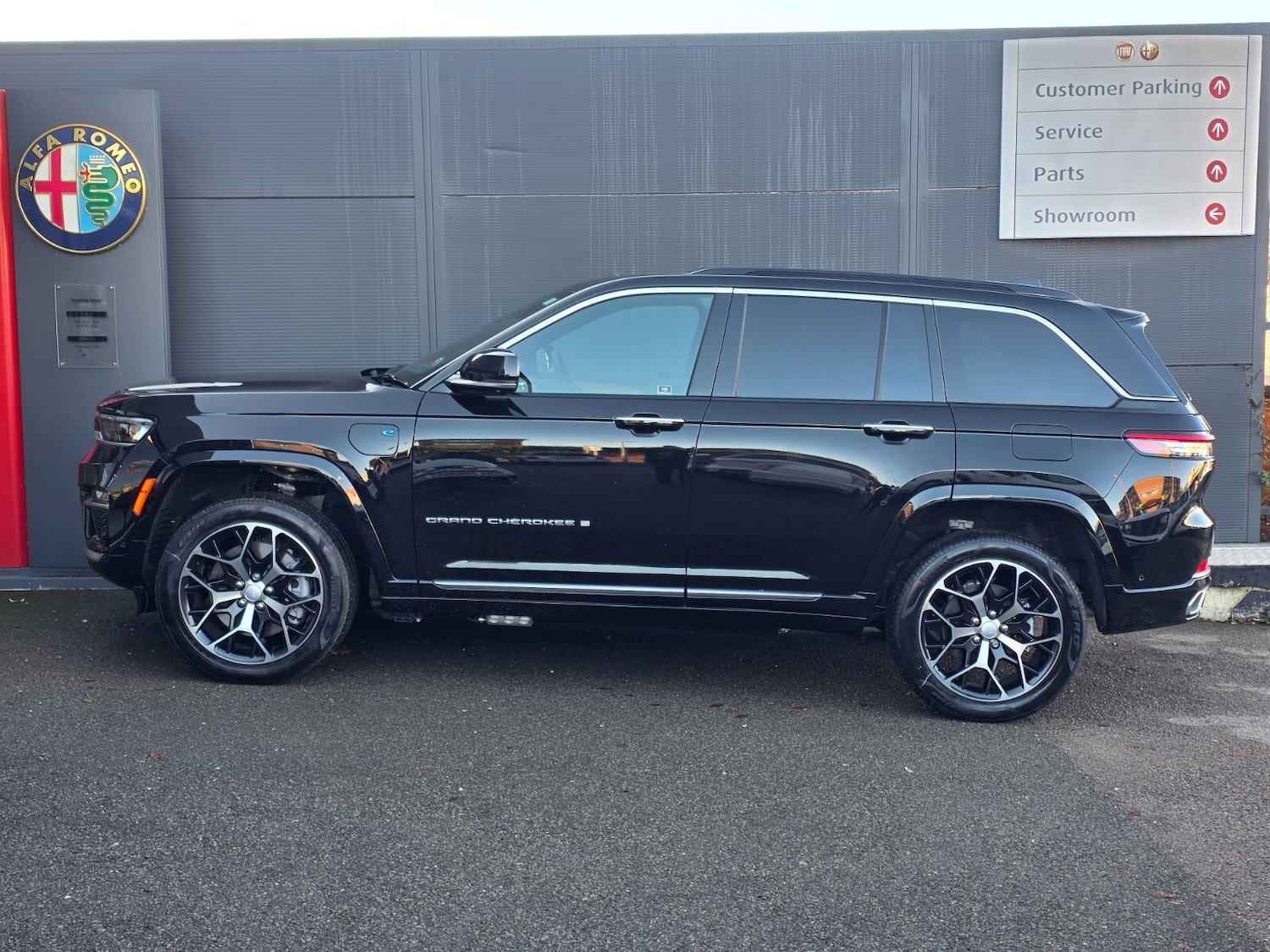 Used Jeep Grand Cherokee 2025 for sale - 76869818: Photo 5