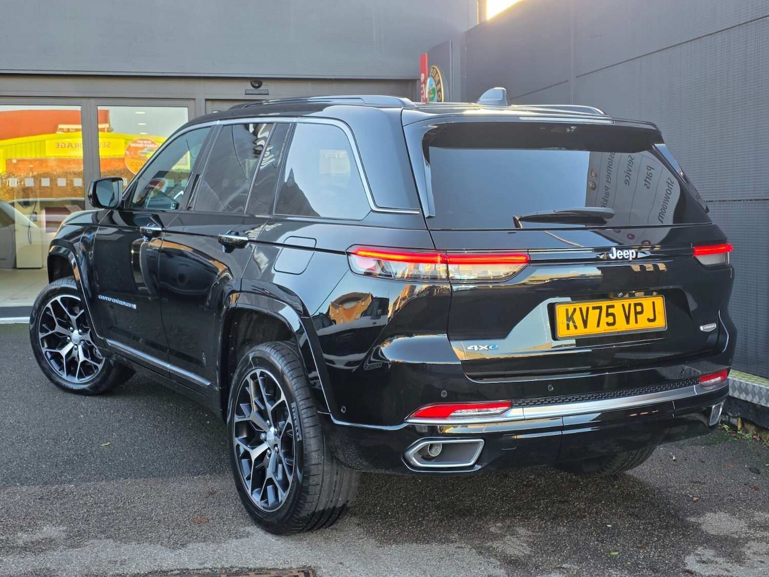 Used Jeep Grand Cherokee 2025 for sale - 76869818: Photo 6