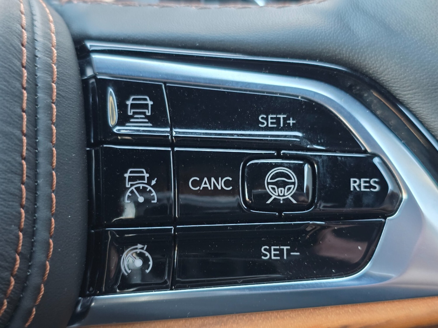 Used Jeep Grand Cherokee 2025 for sale - 76869818: Photo 71