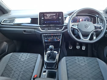 Used Volkswagen T-Roc 2022 for sale - 79549986: Photo