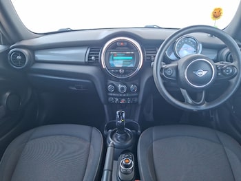 Used MINI Convertible 2019 for sale - 79420142: Photo