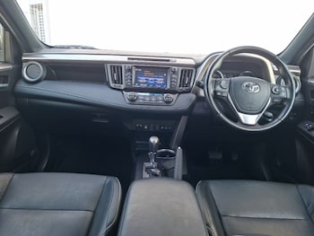 Used Toyota RAV4 2018 for sale - 79605773: Photo