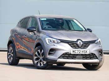 Used Renault Captur 2023 for sale - 78474061: Photo