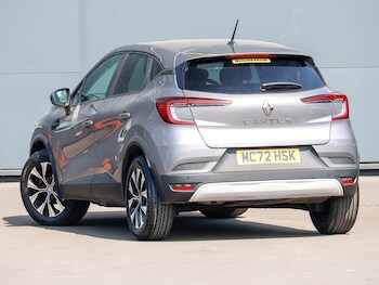 Used Renault Captur 2023 for sale - 78474061: Photo