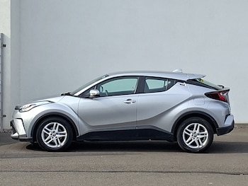 Used Toyota C-HR 2023 for sale - 79139320: Photo