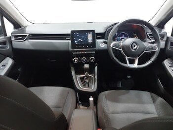 Used Renault Clio 2023 for sale - 78474060: Photo